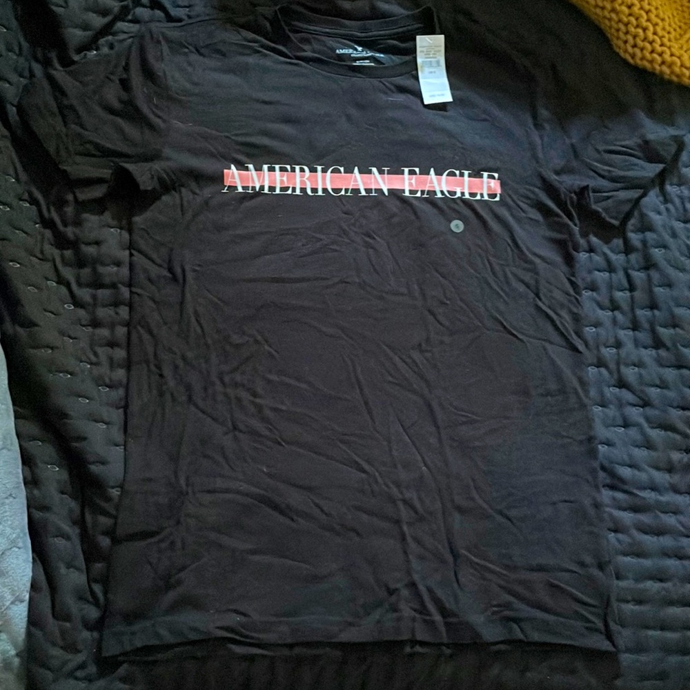 American Eagle graphic tee - S